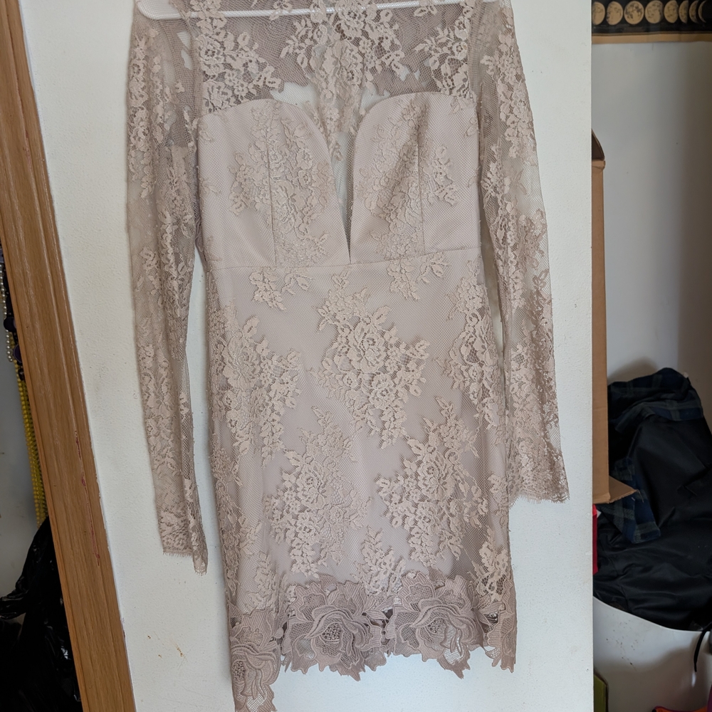 SAYLOR Floral Lace Long Sleeve Dress in Cream